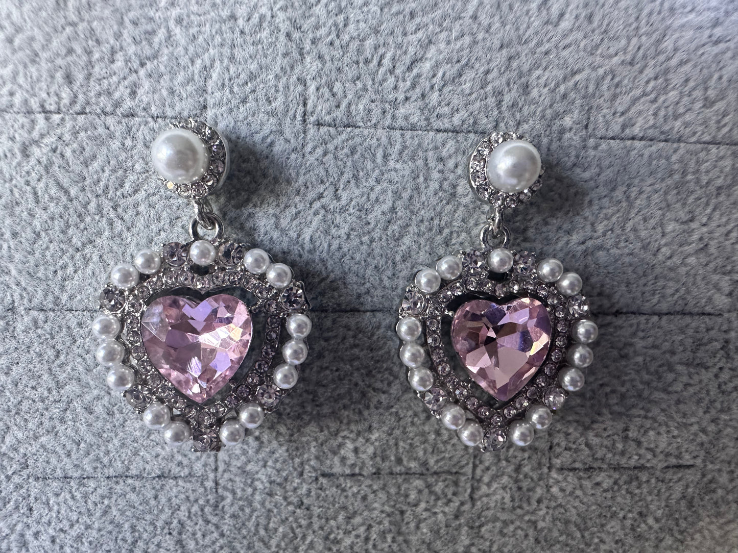 Pearl Pink Diamante Heart Drop Earings