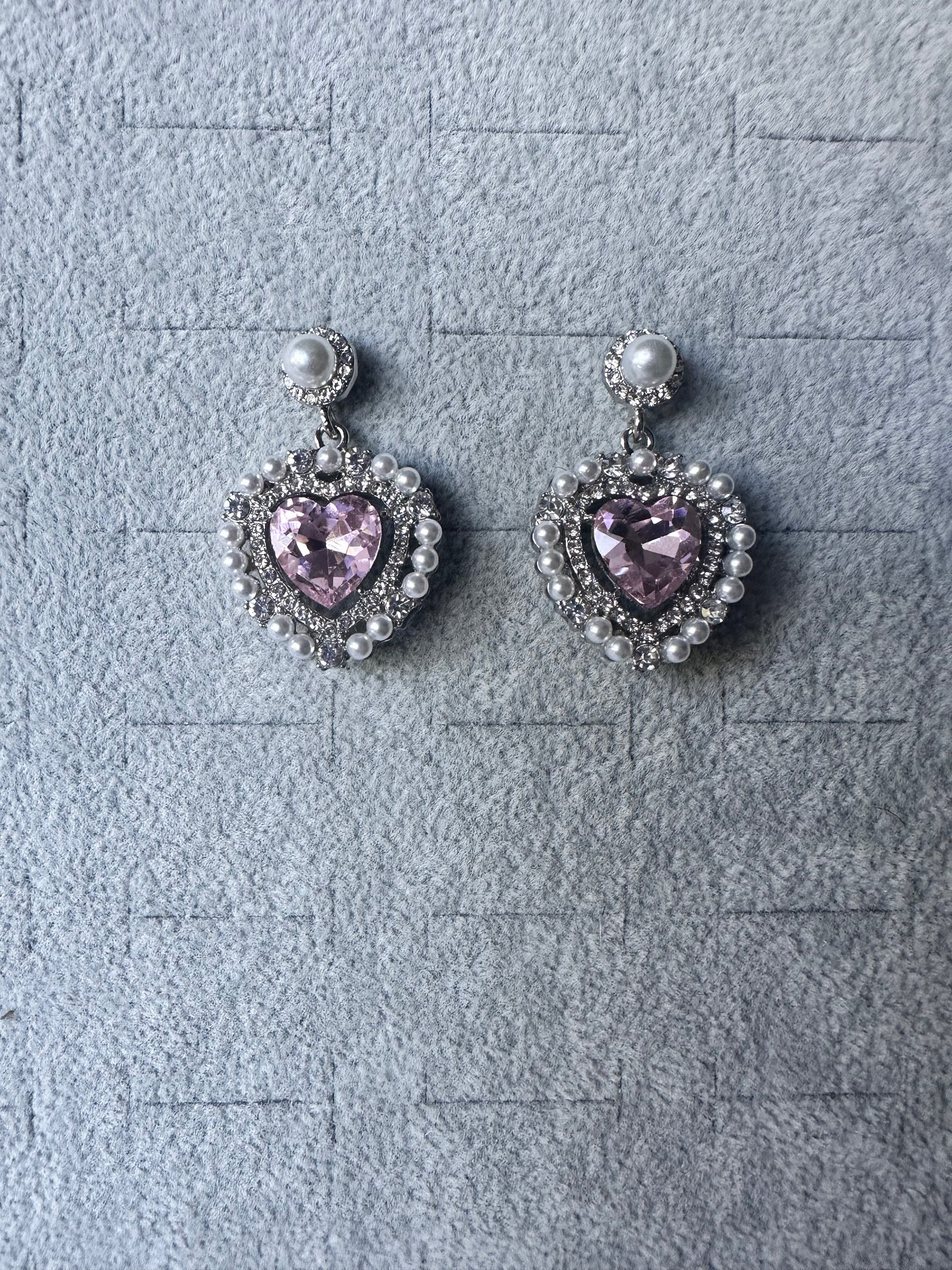 Pearl Pink Diamante Heart Drop Earings